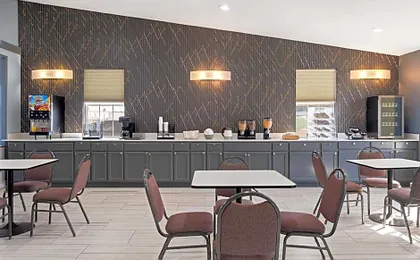 Super 8 by Wyndham Fort Wayne