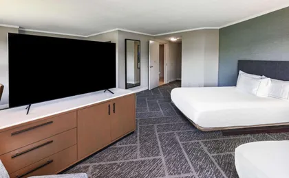 Doubletree Tulsa at Warren Place