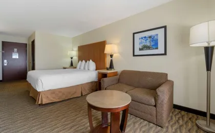 Best Western Plus Park Place Inn & Suites