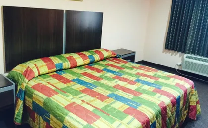 Scottish Inn & Suites - Hobby Airport