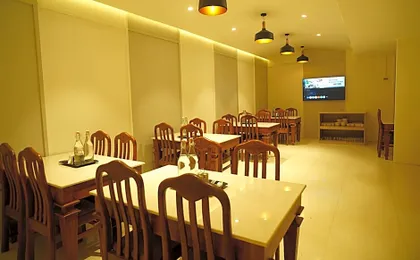 Hotel Harriet, 50m away from Temple Rameshwaram