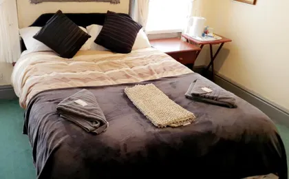 Bloomfield Hotel