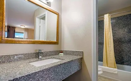 Americas Best Value Inn Refugio