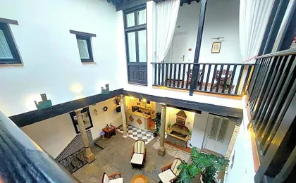 Hotel Rosa De oro