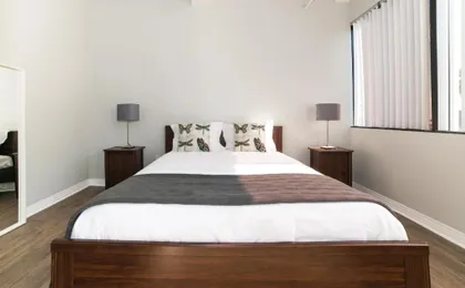 Metropolitan Apartel