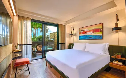 Hollywood Volume, a Tribute Portfolio Hotel
