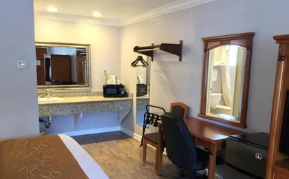 Journey Inn