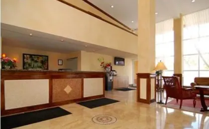 Econo Lodge Inn and Suites Near Florida Mall