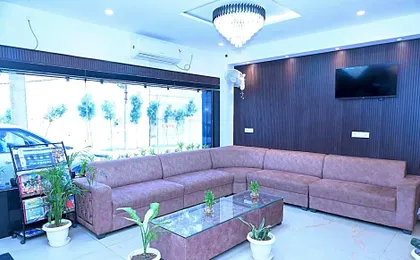 Hotel Varuna Grand