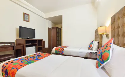 Fabhotel Shikha