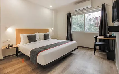 Super Townhouse 359 Begumpet Near Hyderabad Central