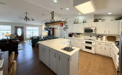 Windsail 6 Bedroom Home