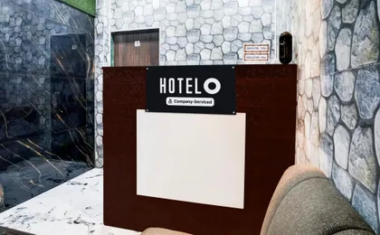 Hotel O Khar East Near Railway Station