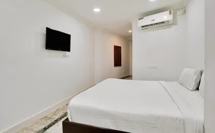 Iroomz Hotel Hyderabad Towers
