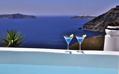 Trieris Villa & Suites