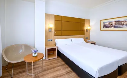 Hotel Virgen de los Reyes