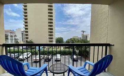 North Shore Oceanfront Resort Hotel with Waterpark