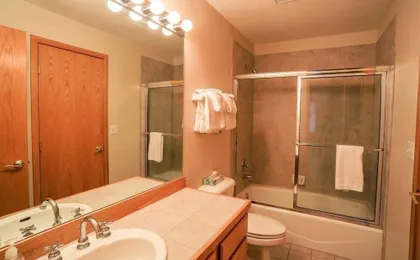 Highlander 324 Townhome with Private Hot Tub