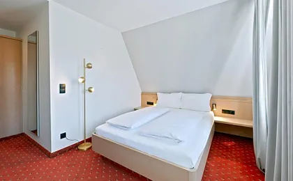 Steiners Hotel Airport-Messe in Birkach