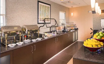 Sonesta es Suites Charlottesville University