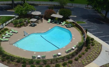 Holiday Inn Greensboro Coliseum