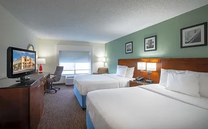 Days Inn by Wyndham Greenville