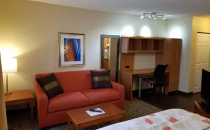 Hawthorn Suites by Wyndham Louisville North (Ex Suites at Louisville North)