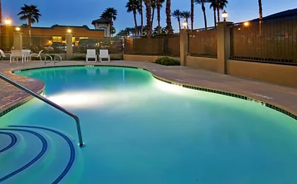 Holiday Inn Express & Suites Rancho Mirage - Palm Spgs Area