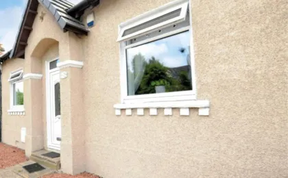 Cheerful One Bedroom Cottage with Parking Space.