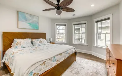 Long Branch Getaway - Walk to Beaches & Dining!