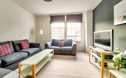 Joivy Great Location - Lovely Rose St Apt in City Centre