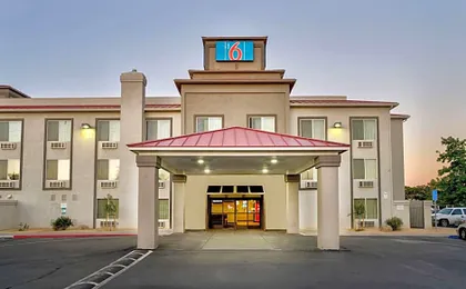 Motel 6-Hesperia, CA - West Main Street I-15