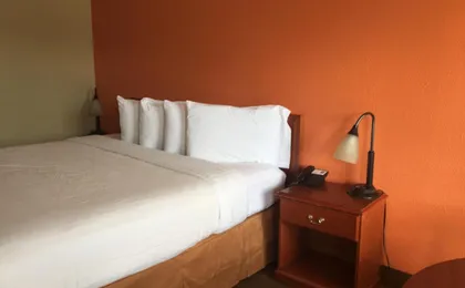 Motel 6 Brunswick