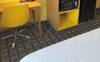 Days Inn by Wyndham Park City Kansas