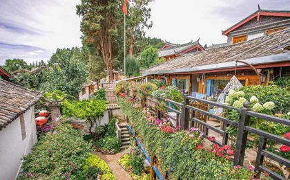 Leisure YueGuLou Inn