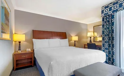 Best Western Plus Marina Shores Hotel
