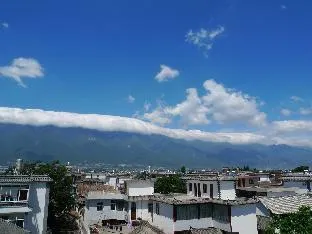 Dali Wanghaiting Inn
