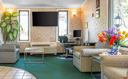 Rodeway Inn Madison Heights - Detroit