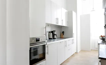 Sc 04 by Rockchair Apartments L Superhost Status L 4 Bedrooms Boxspringbeds 2 Bathrooms Balcony Elevator - Cozy Family & Business Flair Welcomes You!