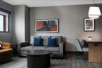 Renaissance Tulsa Hotel & Convention Center
