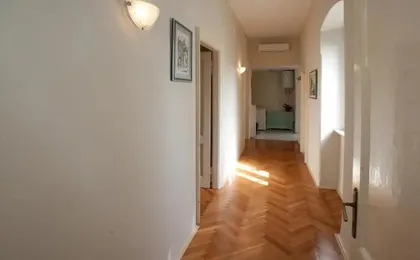 Gianina Apartment