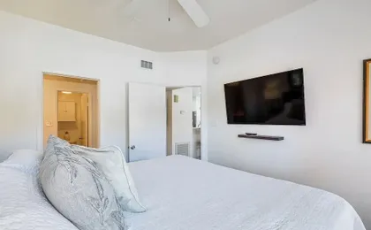 1 Mi to Beach: Lake Havasu City Condo w/ Balcony