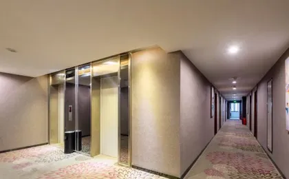 Yestour Hotel (Chongqing University Town)