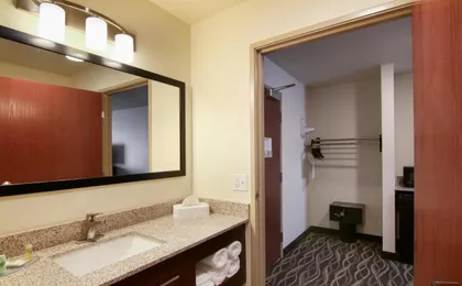 Cobblestone Inn & Suites Menomonie