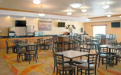 Comfort Inn & Suites Grand Forks near Alerus Center