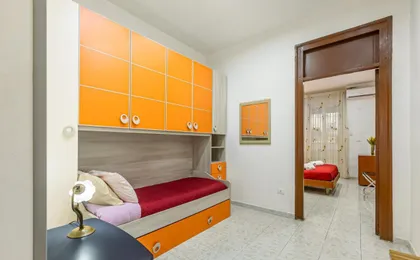 Guesthost - Corso Dei Mille Railway Apartment