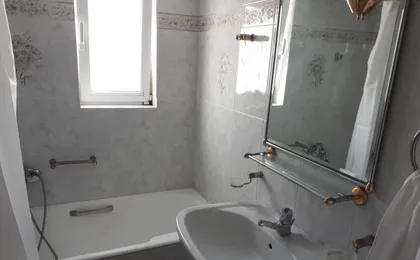 Sea View,Big And Comfortable Appartment in Voula