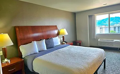 Olympia Inn