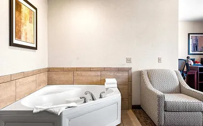 Boarders Inn & Suites by Cobblestone Hotels - Shawano