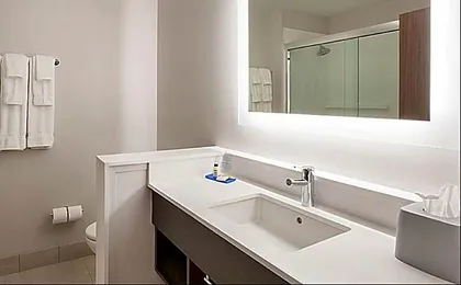 Holiday Inn Express & Suites Bardstown By IHG
